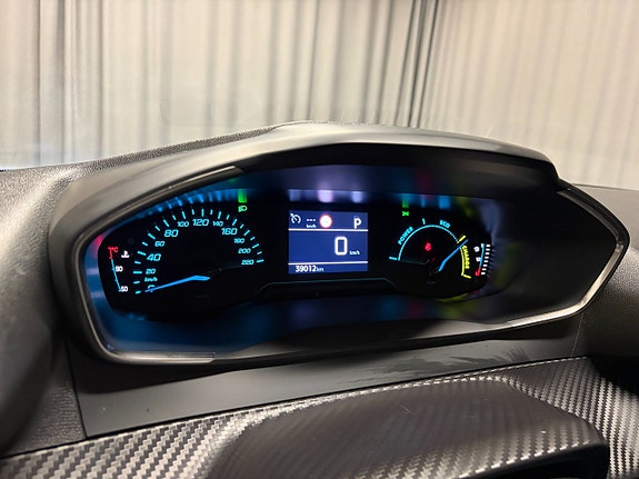 Peugeot 208 15 of 15