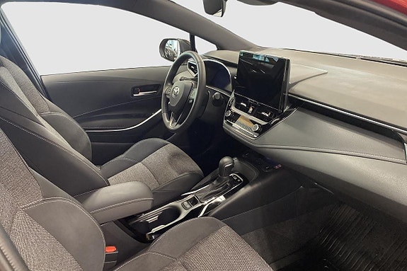 Toyota Corolla 8 of 11