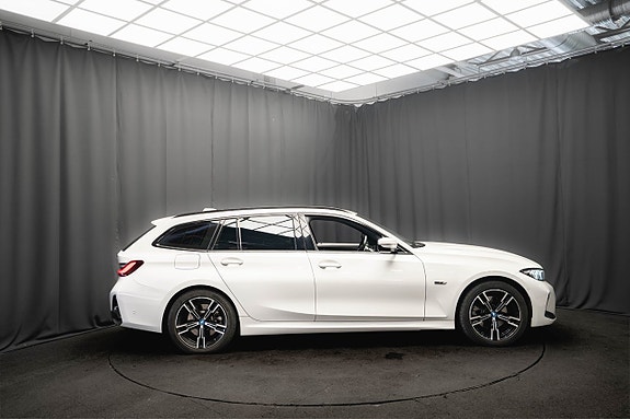 BMW 330e 6 of 28