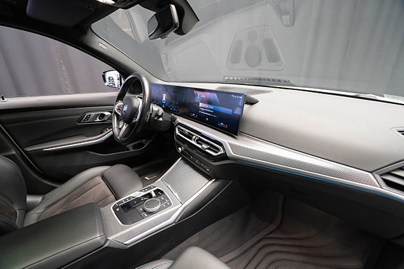 BMW 330e 16 of 28