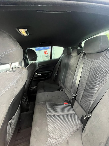 BMW 116i 14 of 15
