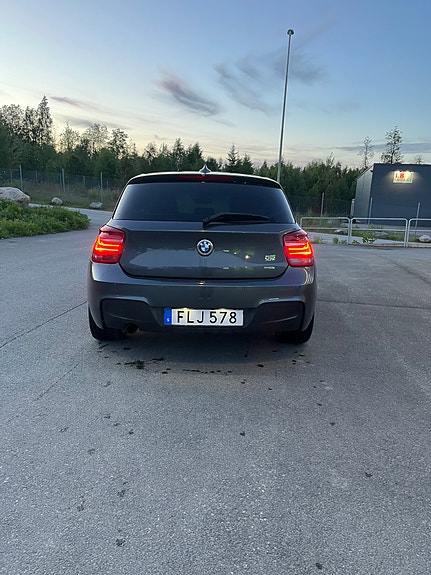 BMW 116i 8 of 15