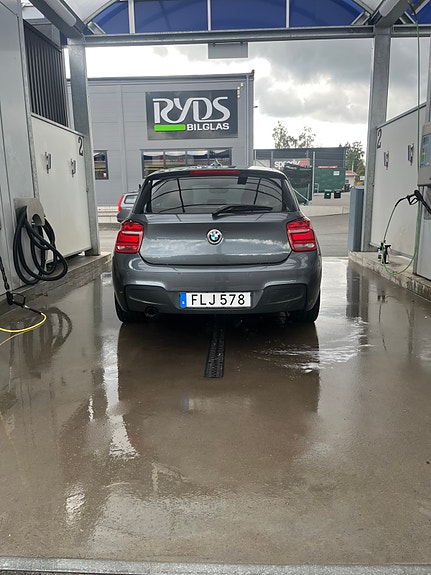 BMW 116i 6 of 15
