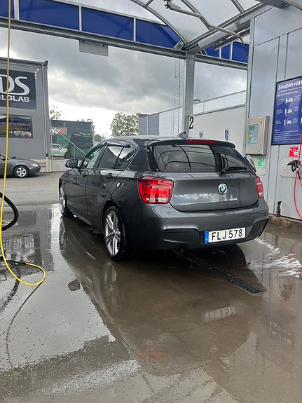 BMW 116i 5 of 15