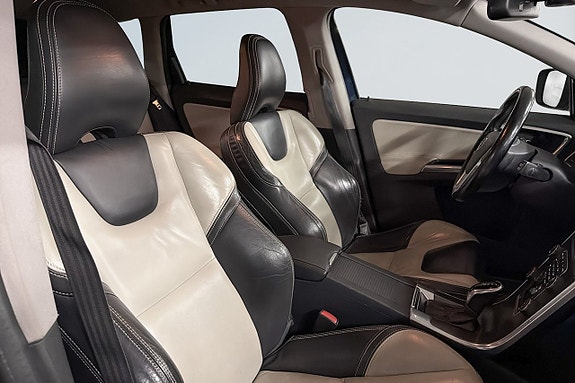 Volvo XC60 16 of 18
