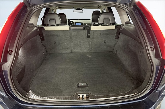 Volvo XC60 18 of 18