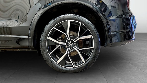Volkswagen Tiguan 6 of 26