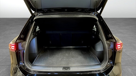 Volkswagen Tiguan 13 of 26