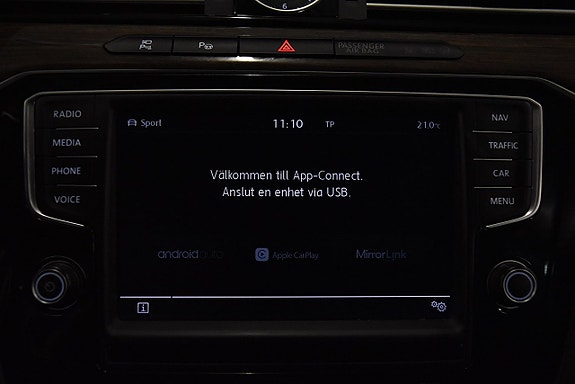 Volkswagen Passat 20 of 22
