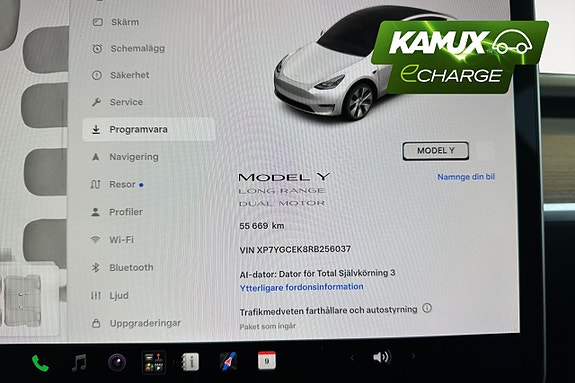 Tesla Model Y 22 of 26