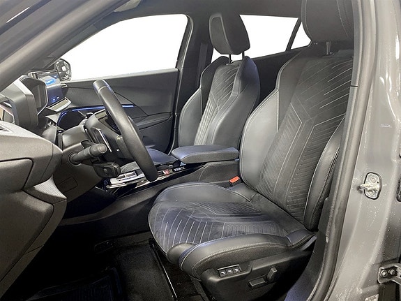 Peugeot 2008 4 of 20