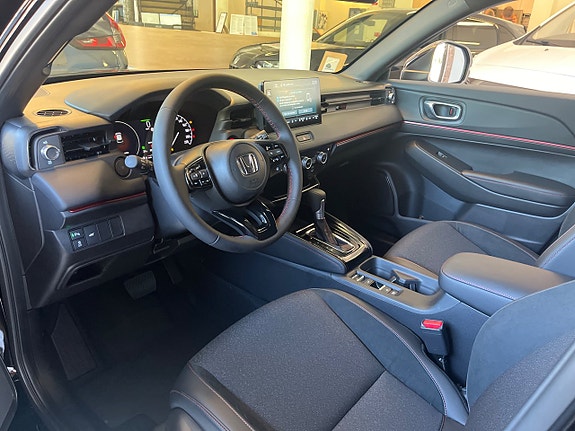 Honda HR-V 10 of 12