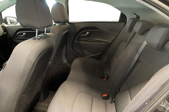 Kia Rio 16 of 25