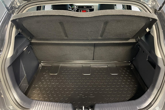 Kia Rio 17 of 25