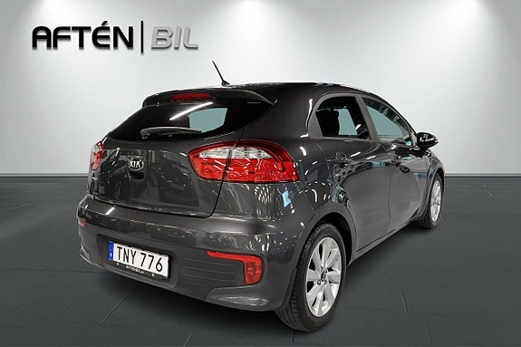 Kia Rio 10 of 25