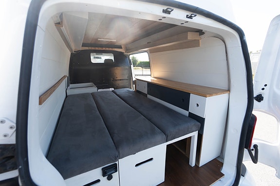 Volkswagen Transporter 18 of 23