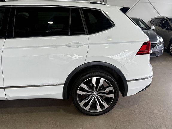 Volkswagen Tiguan Allspace 11 of 27
