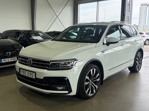 Volkswagen Tiguan Allspace 2 of 27