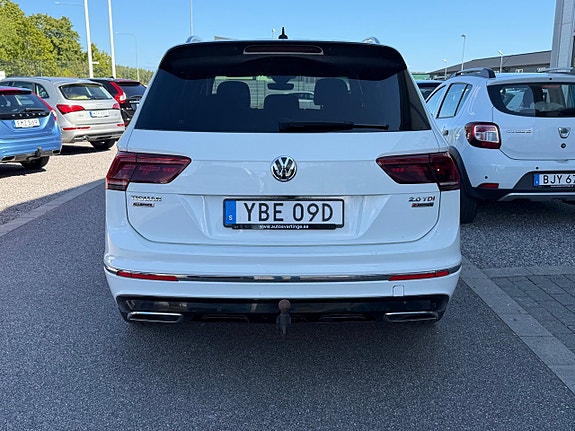Volkswagen Tiguan Allspace 6 of 27