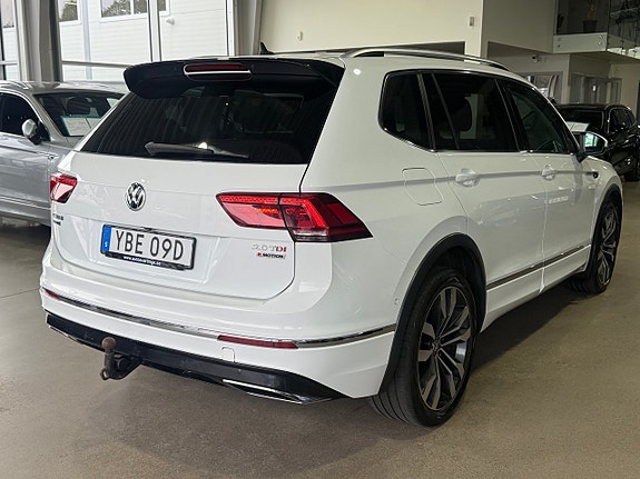 Volkswagen Tiguan Allspace 14 of 27