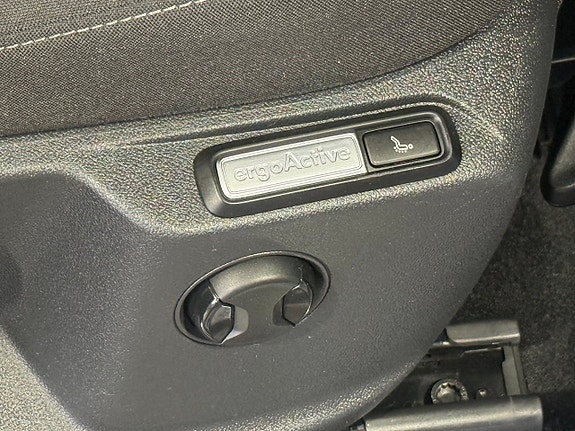 Volkswagen Tiguan Allspace 17 of 27