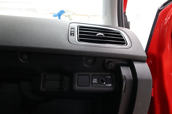 Volkswagen Polo 19 of 21