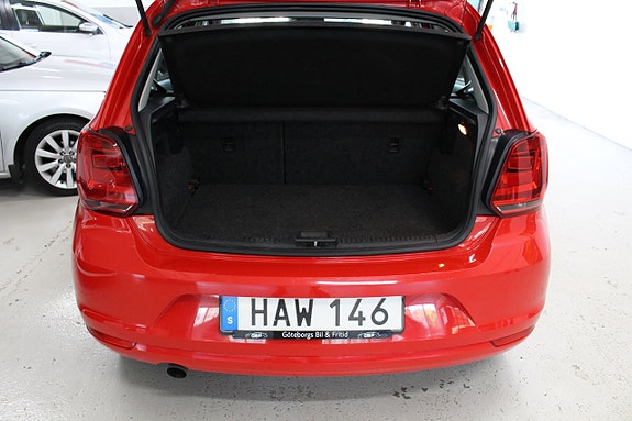 Volkswagen Polo 13 of 21