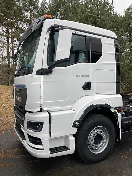 MAN TGS 26.520 2 of 7