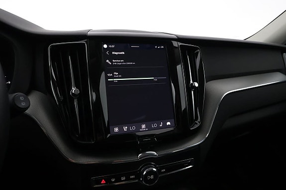 Volvo XC60 14 of 17