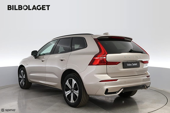 Volvo XC60 3 of 17