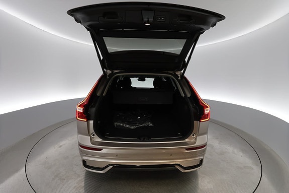 Volvo XC60 15 of 17