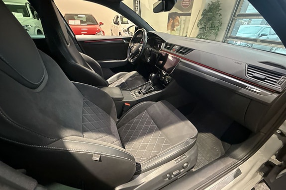 Skoda Superb 10 of 30