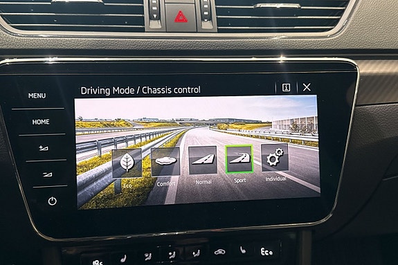 Skoda Superb 23 of 30