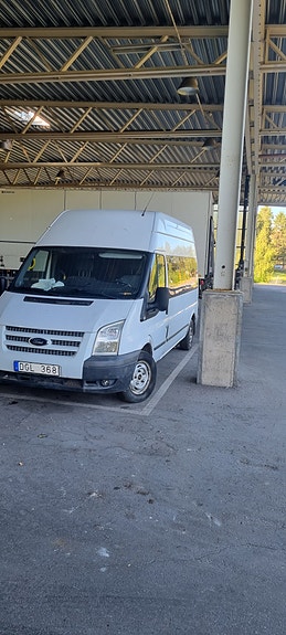 Ford Transit 3 of 3