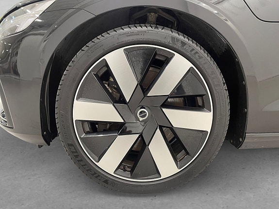 Volvo V60 8 of 26