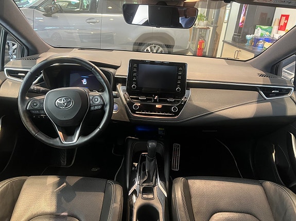 Toyota Corolla 6 of 15