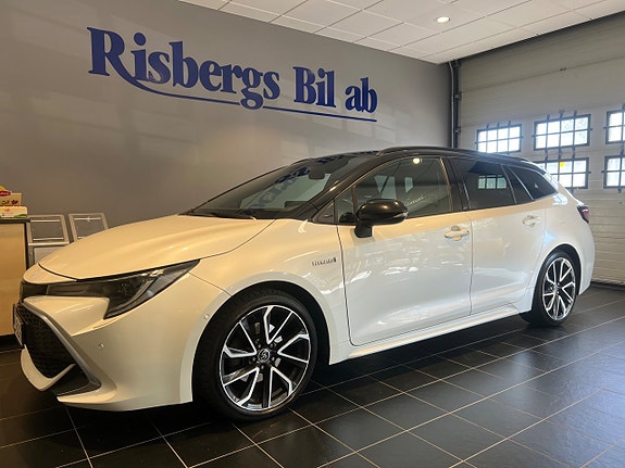 Toyota Corolla 2 of 15