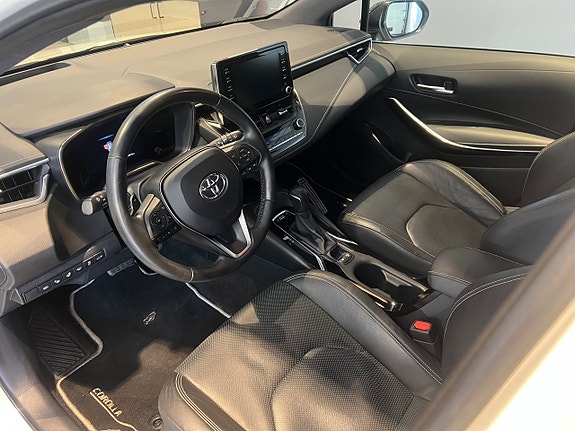 Toyota Corolla 7 of 15