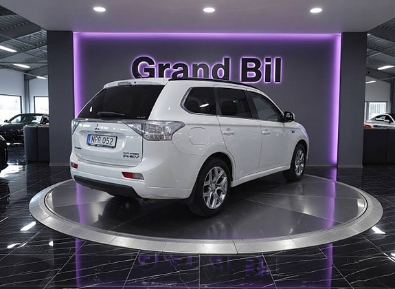 Mitsubishi Outlander 4 of 14