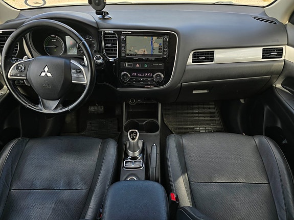 Mitsubishi Outlander 8 of 14