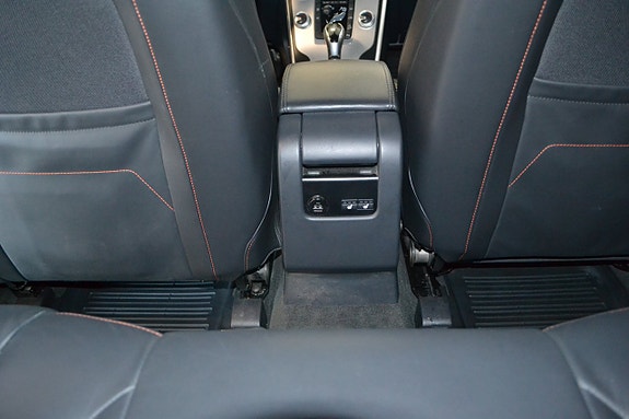 Volvo XC60 9 of 13