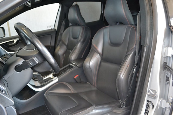 Volvo XC60 5 of 13