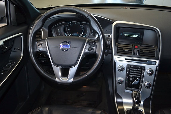 Volvo XC60 6 of 13
