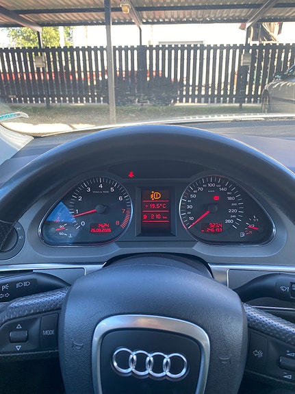 Audi A6 7 of 12