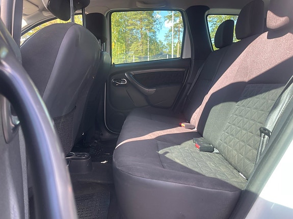 Dacia Duster 8 of 15