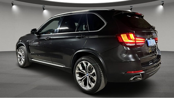 BMW X5 3 of 11