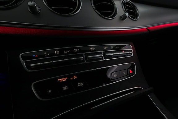 Mercedes-Benz E300 24 of 30