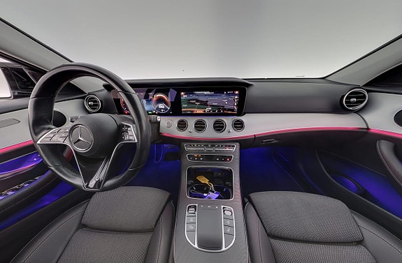 Mercedes-Benz E300 14 of 30
