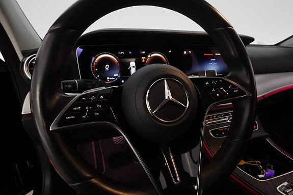 Mercedes-Benz E300 17 of 30