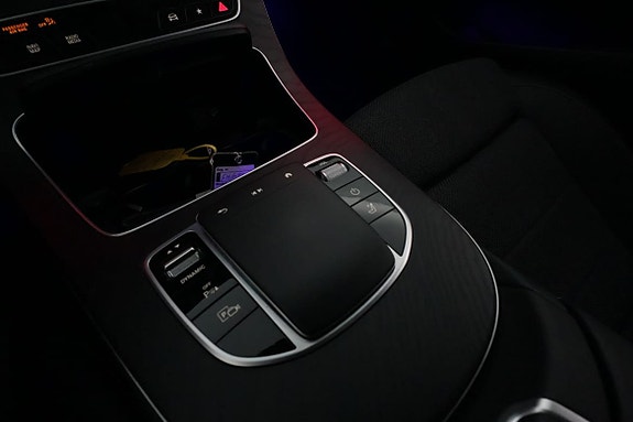 Mercedes-Benz E300 23 of 30